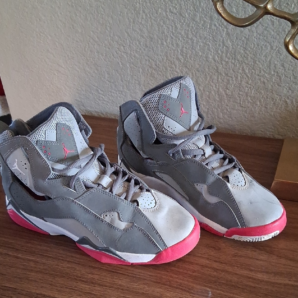 Kids Nike  Air Jordan True Flight Basketball Shoes  Pink & Gray Size 5Y